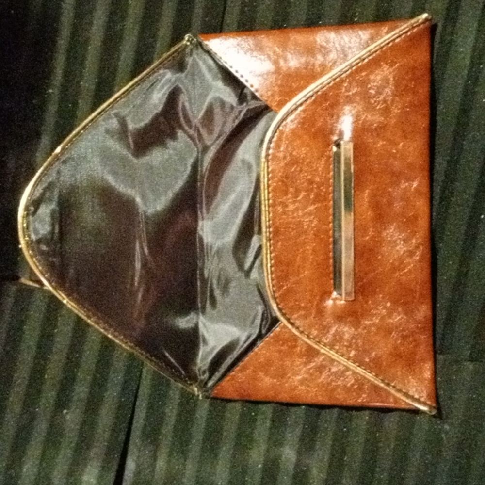 Purse - Picture 3 of 5